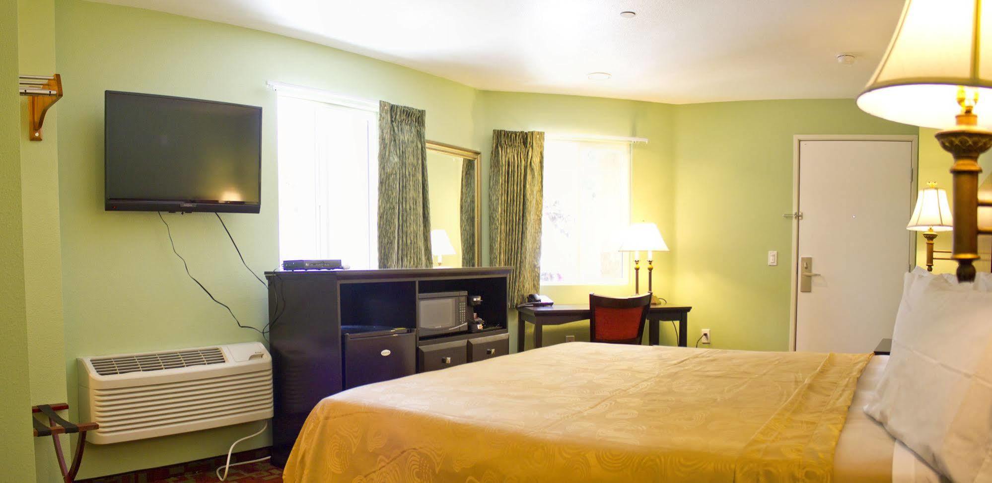 Rancho California Inn Temecula Bagian luar foto